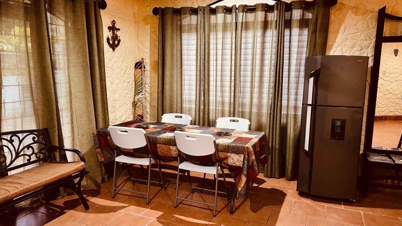 Casa Encantada Offers You Two-Bedroom House, 1 Tiny Apartment & 3 Double Rooms Мануэль-Антонио Экстерьер фото
