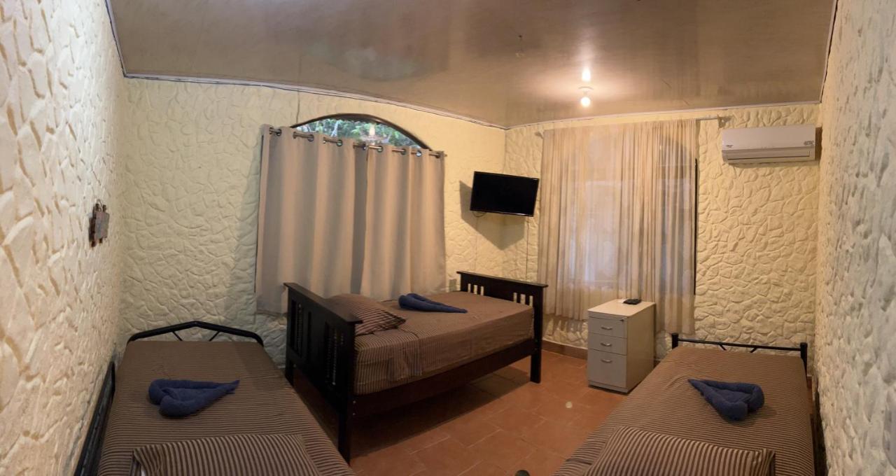 Casa Encantada Offers You Two-Bedroom House, 1 Tiny Apartment & 3 Double Rooms Мануэль-Антонио Экстерьер фото